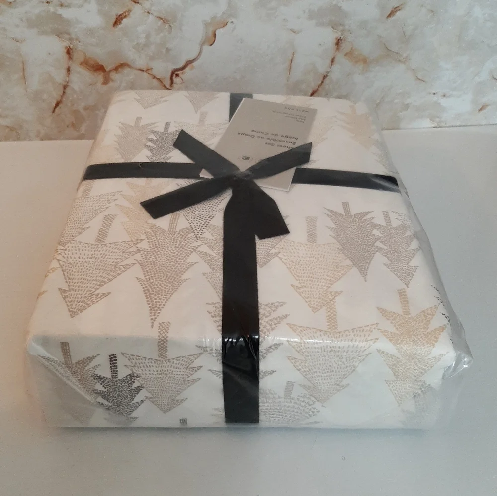 West Elm Sumi Forest Percale King Sheet Set